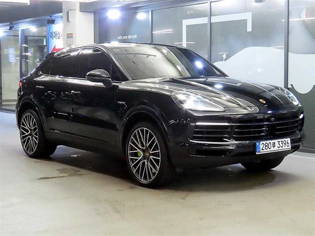 포르쉐 카이엔 카이엔(PO536) 3.0 E-하이브리드 쿠페 이미지 1