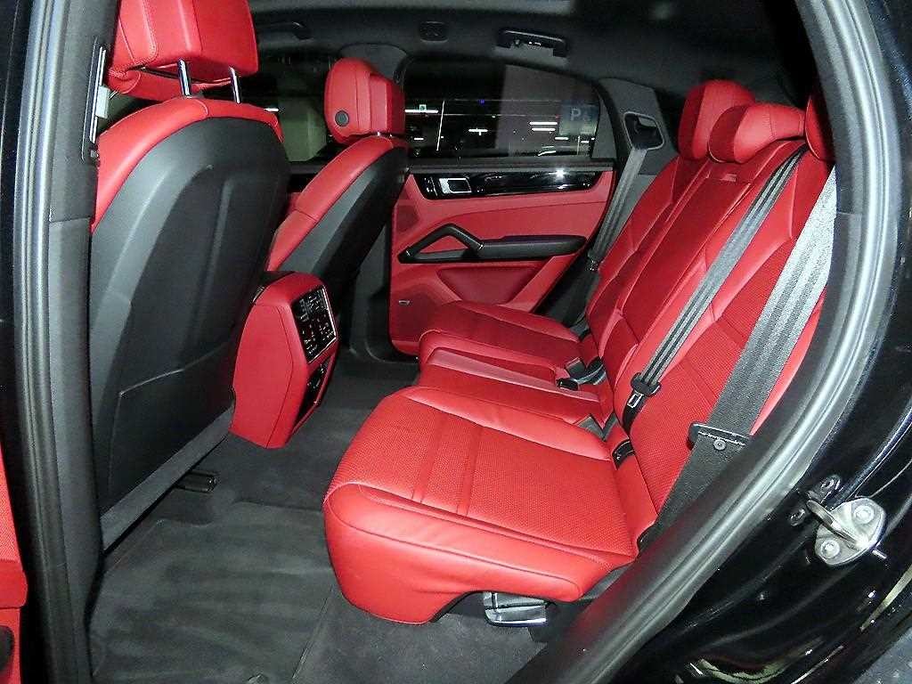 포르쉐 카이엔 카이엔(PO536) 3.0 E-하이브리드 쿠페 이미지 7