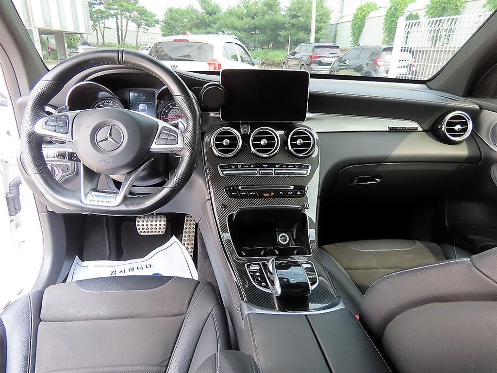 벤츠 GLC 클래스 GLC클래스 X253 AMG GLC 63 4MATIC+ 이미지 7