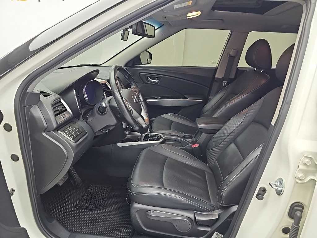 KG모빌리티(쌍용) 티볼리 가솔린 2WD 1.6 LX 이미지 11