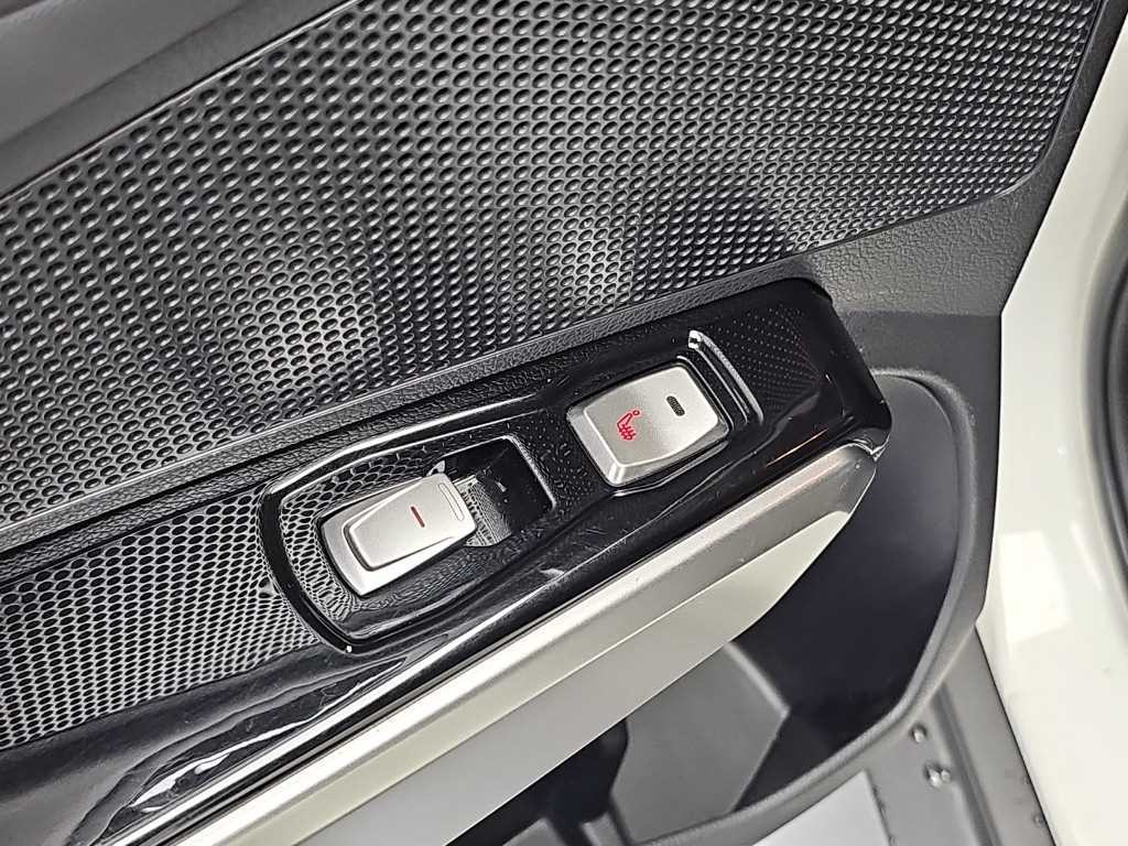 KG모빌리티(쌍용) 티볼리 가솔린 2WD 1.6 LX 이미지 13