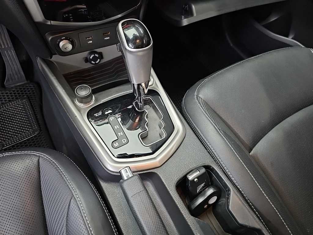 KG모빌리티(쌍용) 티볼리 가솔린 2WD 1.6 LX 이미지 8