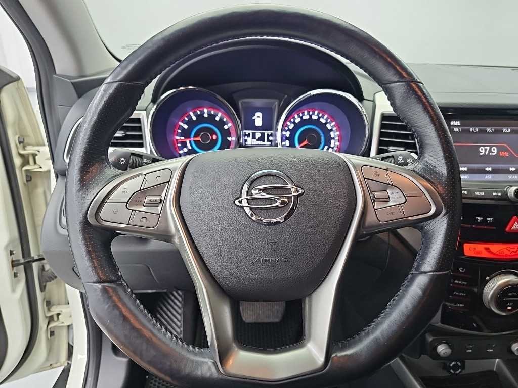 KG모빌리티(쌍용) 티볼리 가솔린 2WD 1.6 LX 이미지 9