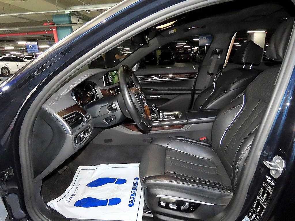 BMW 7시리즈 7시리즈 (G11) 750Li xDrive 이미지 6