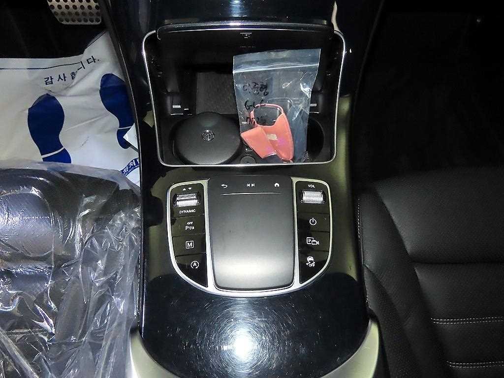 벤츠 GLC 클래스 GLC클래스 X253 GLC 300 4MATIC 프리미엄 이미지 12