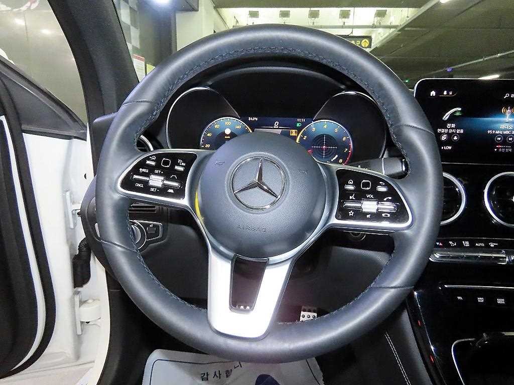 벤츠 GLC 클래스 GLC클래스 X253 GLC 300 4MATIC 프리미엄 이미지 8
