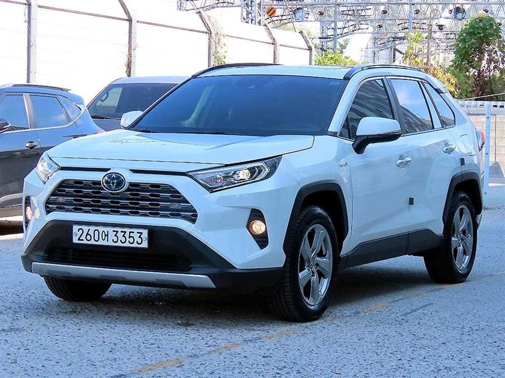 토요타 라브4 RAV4(5세대) 2.5 4WD 하이브리드 이미지 2