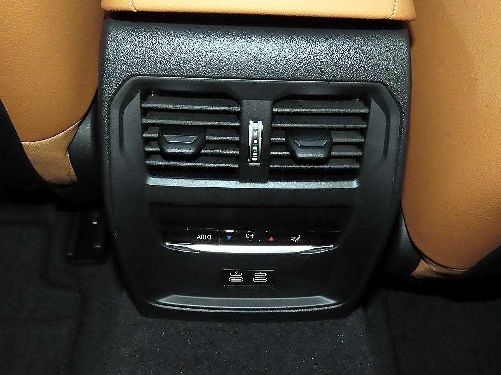 BMW 3시리즈 3시리즈 (G20) 320i M 스포츠 이미지 13