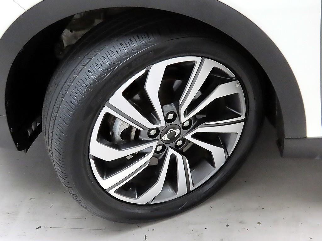 KG모빌리티(쌍용) 티볼리 베리 뉴 티볼리 2WD 가솔린 1.5 V5 이미지 19