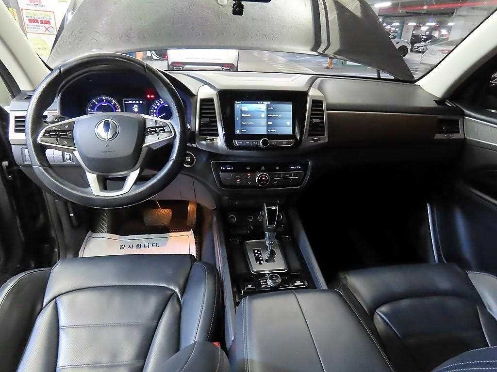 KG모빌리티(쌍용) 렉스턴 G4렉스턴 디젤 2.2 4WD 럭셔리 이미지 10