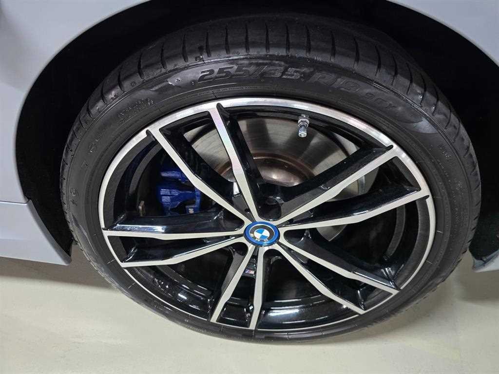 BMW 3시리즈 3시리즈 (G20) 330e M 스포츠 이미지 11
