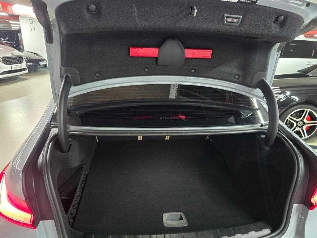 BMW 3시리즈 3시리즈 (G20) 330e M 스포츠 이미지 16