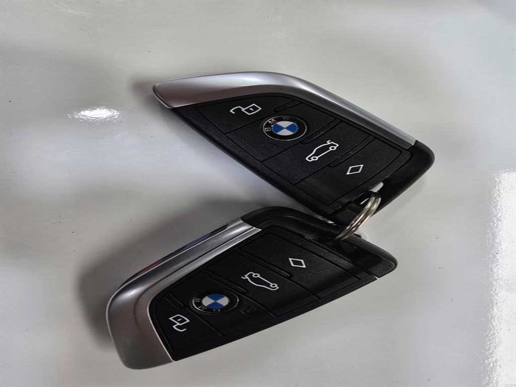 BMW 3시리즈 3시리즈 (G20) 330e M 스포츠 이미지 17