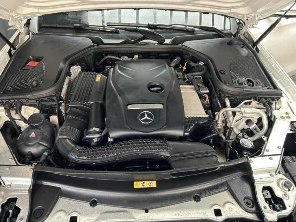 벤츠 E 클래스 E-클래스 W213 E300 4MATIC 익스클루시브 이미지 20