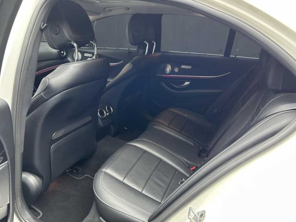 벤츠 E 클래스 E-클래스 W213 E300 4MATIC 익스클루시브 이미지 6