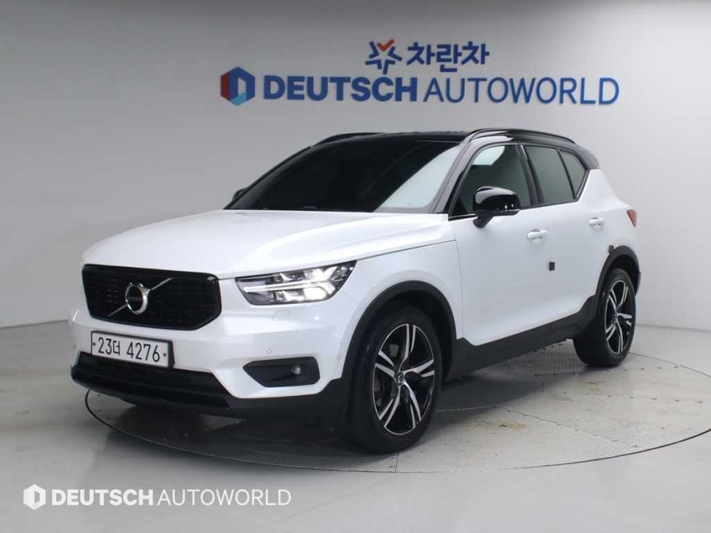 볼보 XC40 T4 4WD R-디자인 이미지 1