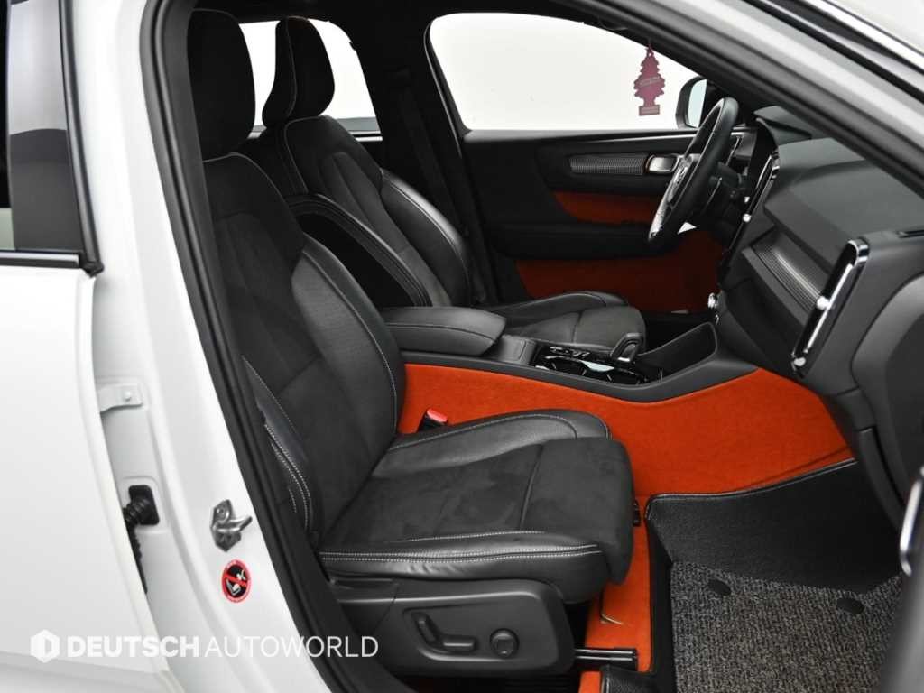 볼보 XC40 T4 4WD R-디자인 이미지 10
