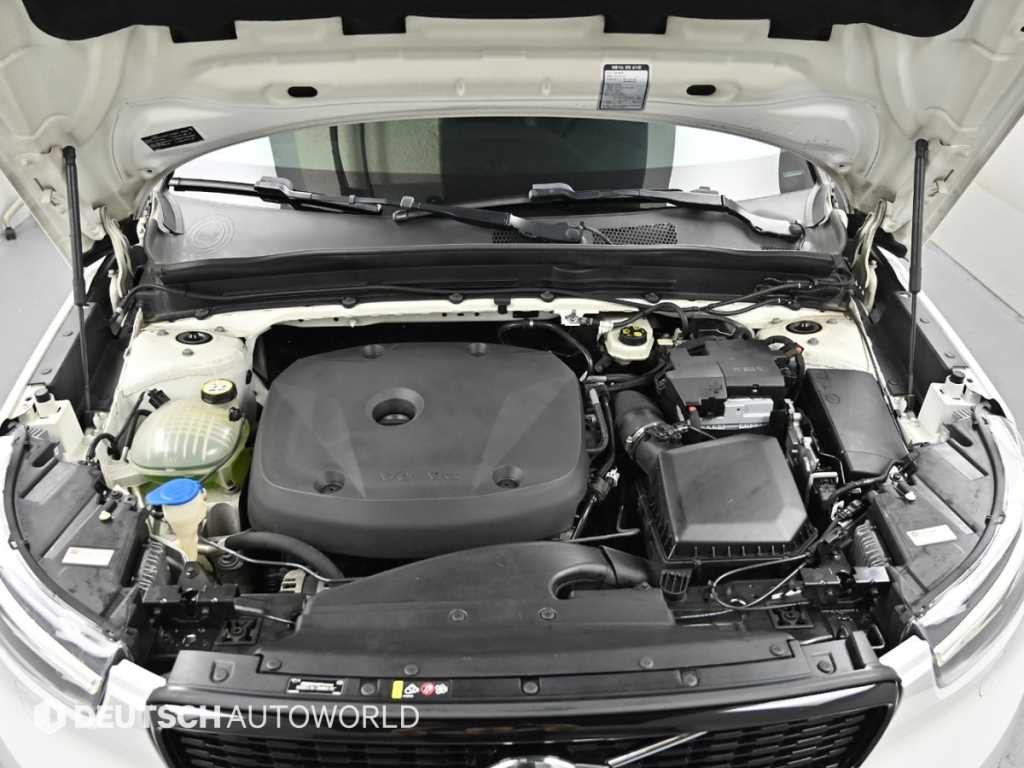 볼보 XC40 T4 4WD R-디자인 이미지 6