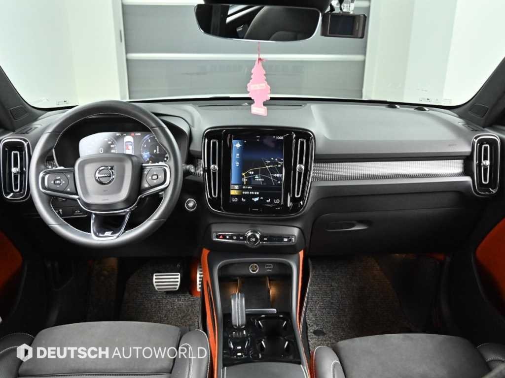 볼보 XC40 T4 4WD R-디자인 이미지 7
