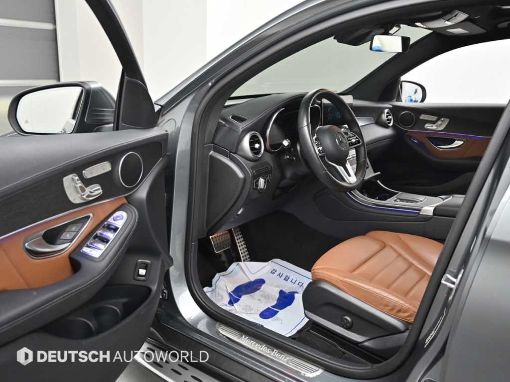 벤츠 GLC 클래스 GLC클래스 X253 GLC 300 4MATIC 쿠페 이미지 11