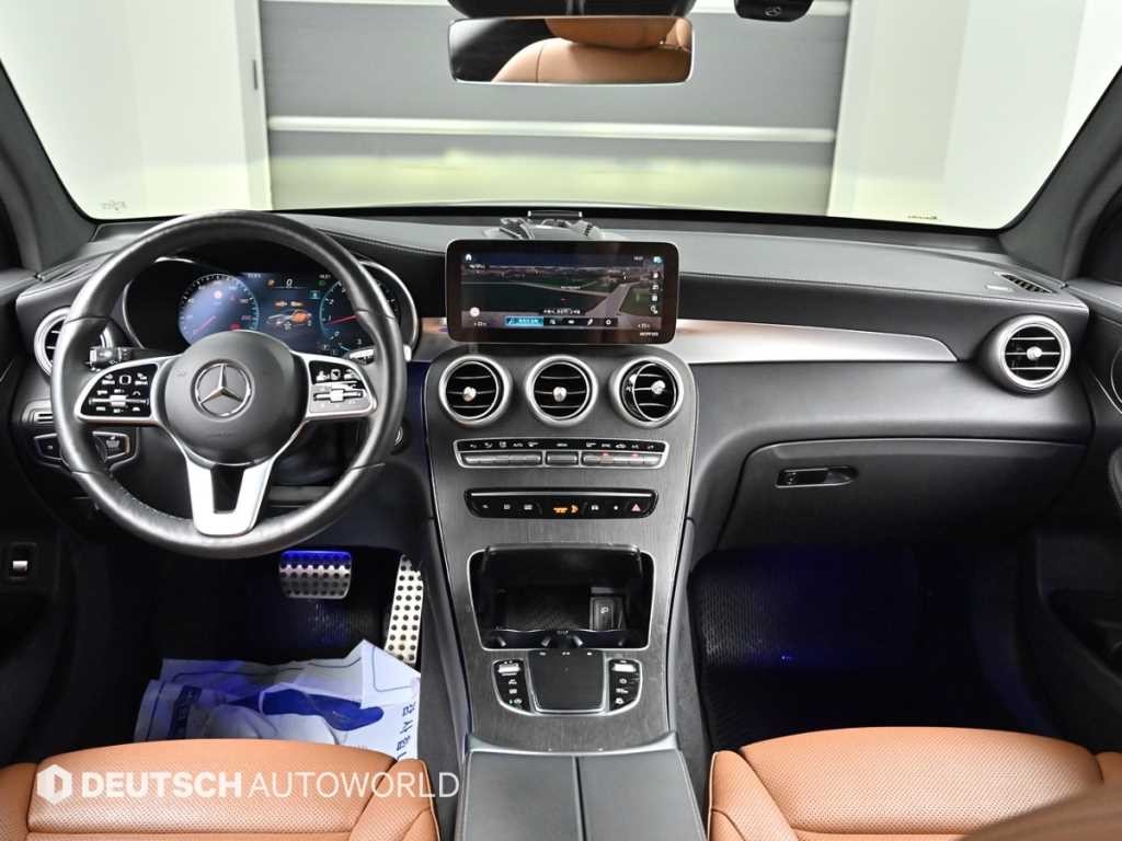 벤츠 GLC 클래스 GLC클래스 X253 GLC 300 4MATIC 쿠페 이미지 7