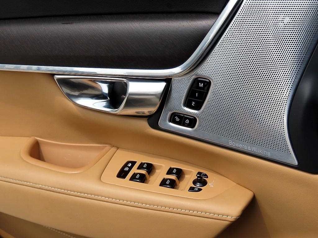 볼보 V90 V90 크로스컨트리 T5 프로 AWD 이미지 12