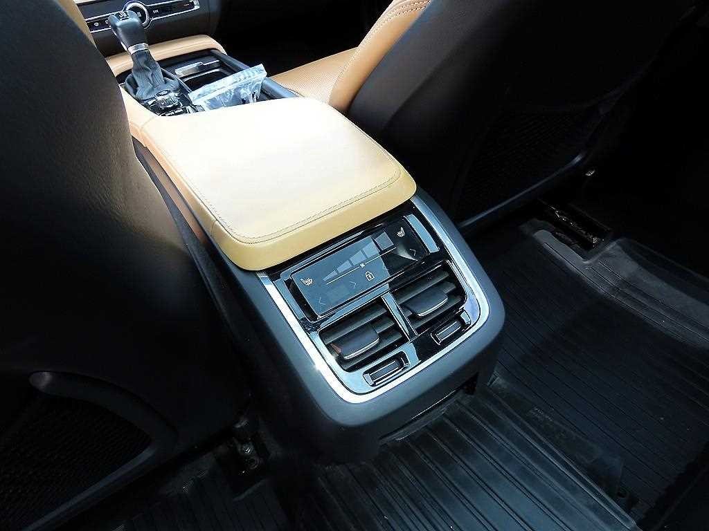 볼보 V90 V90 크로스컨트리 T5 프로 AWD 이미지 15