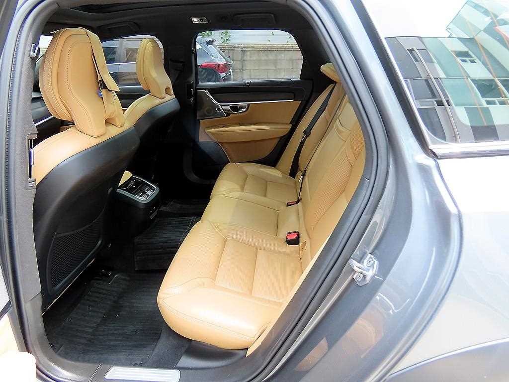 볼보 V90 V90 크로스컨트리 T5 프로 AWD 이미지 6