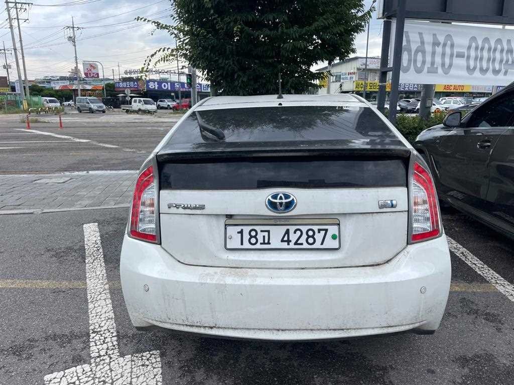토요타 프리우스 1.8 E 이미지 4