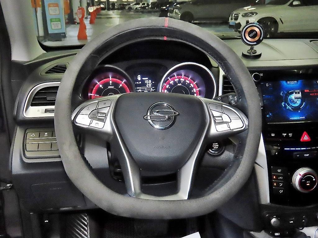 KG모빌리티(쌍용) 티볼리 디젤 2WD 1.6 VX 이미지 8