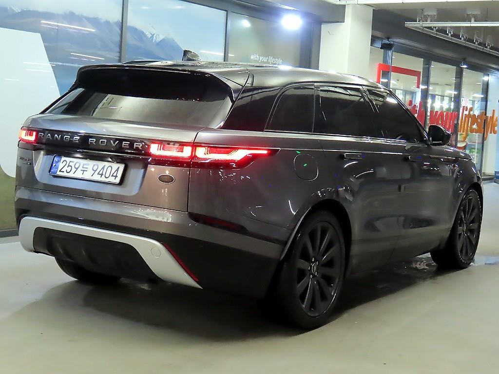 랜드로버 레인지로버 벨라 2.0 D240 R-다이나믹 SE 이미지 4