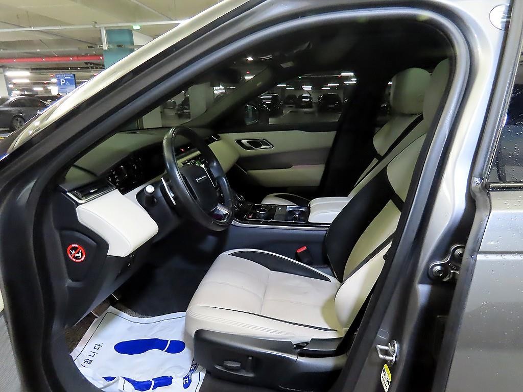 랜드로버 레인지로버 벨라 2.0 D240 R-다이나믹 SE 이미지 6
