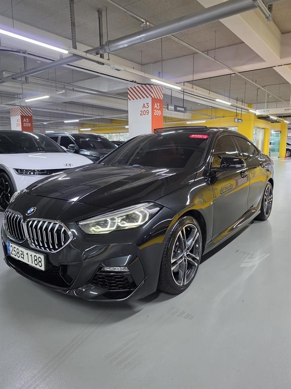 BMW 2시리즈 2시리즈 그란쿠페 (F44) 220i M 스포츠 이미지 1