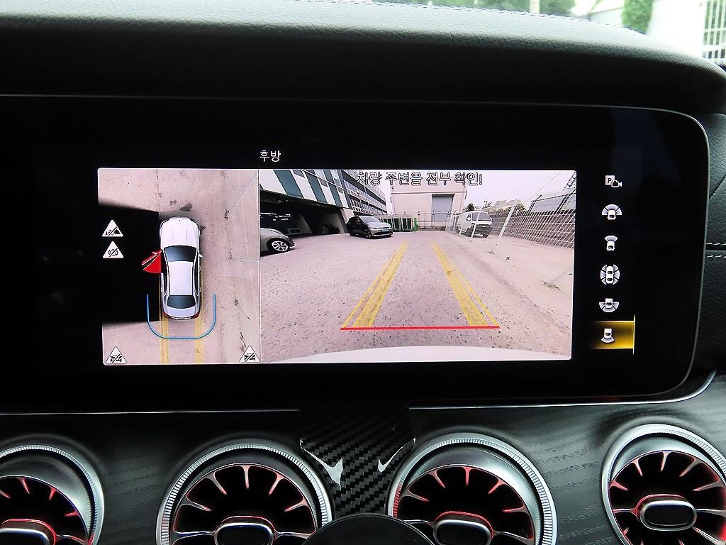 벤츠 E 클래스 E-클래스 W213 E220d 4MATIC AMG라인 이미지 15