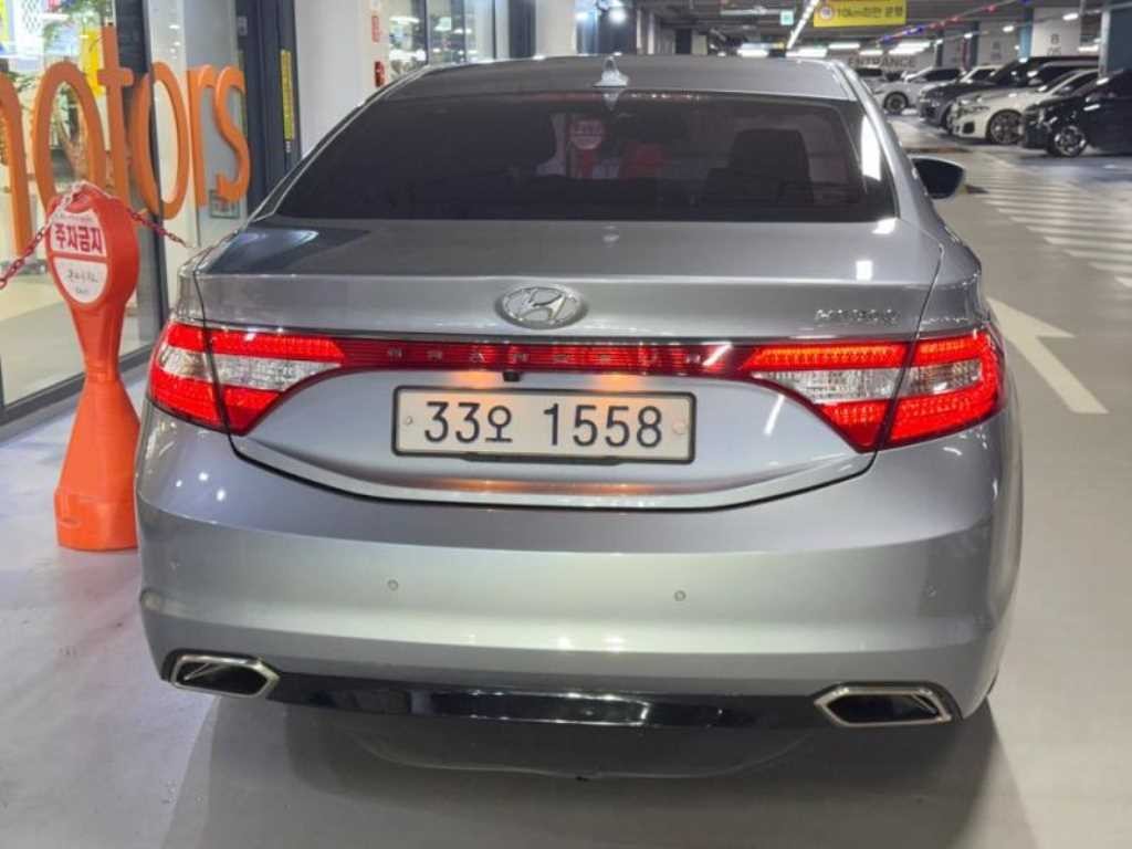 현대 그랜저 그랜저 HG HG300 PREMIUM 컬렉션 이미지 5
