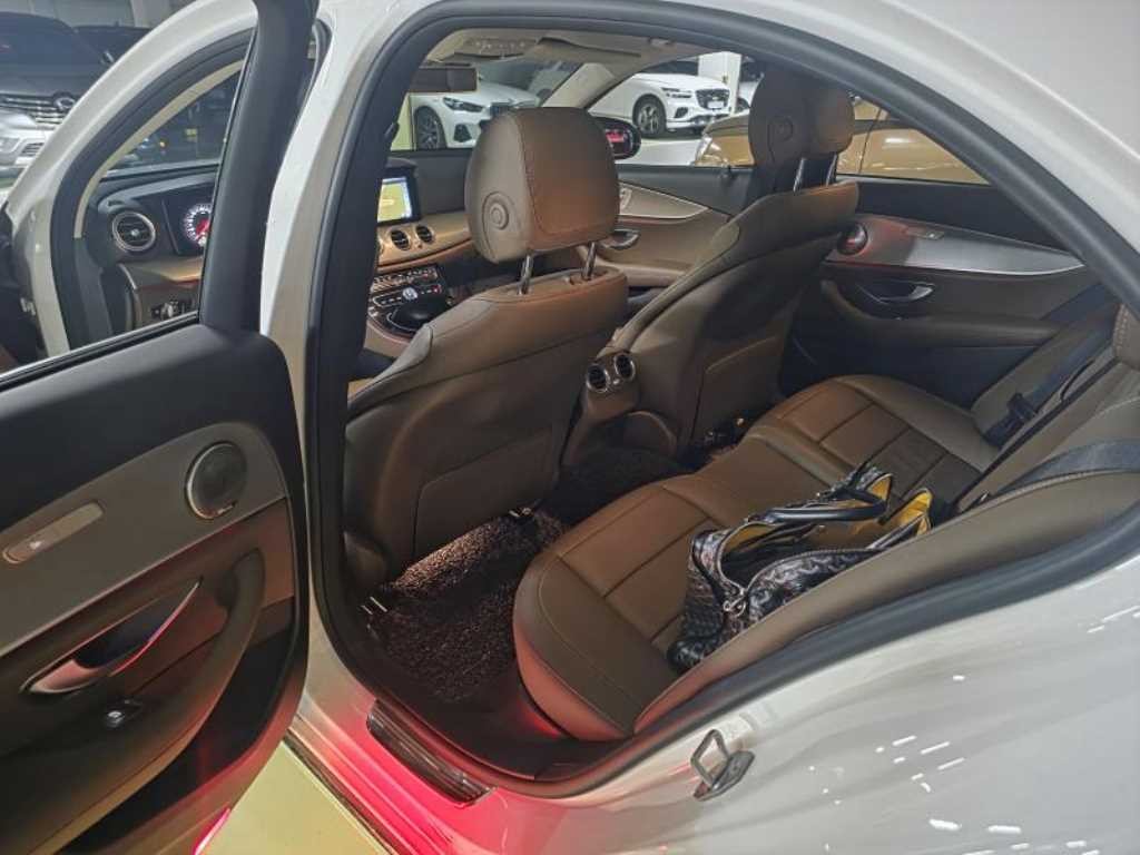 벤츠 E 클래스 E-클래스 W213 E200 아방가르드 이미지 7
