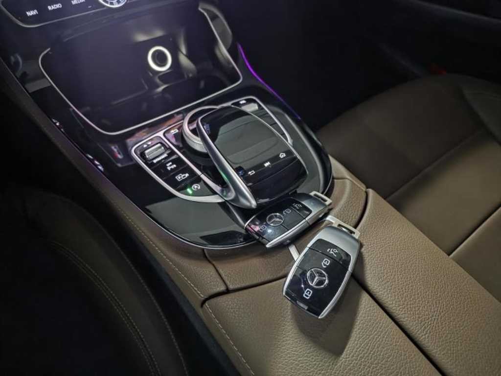 벤츠 E 클래스 E-클래스 W213 E200 아방가르드 이미지 9