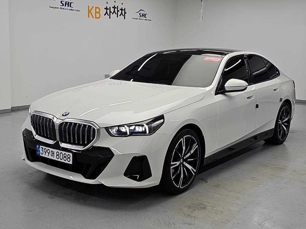 BMW 5시리즈 5시리즈 (G60) 530i xDrive M 스포츠 이미지 1