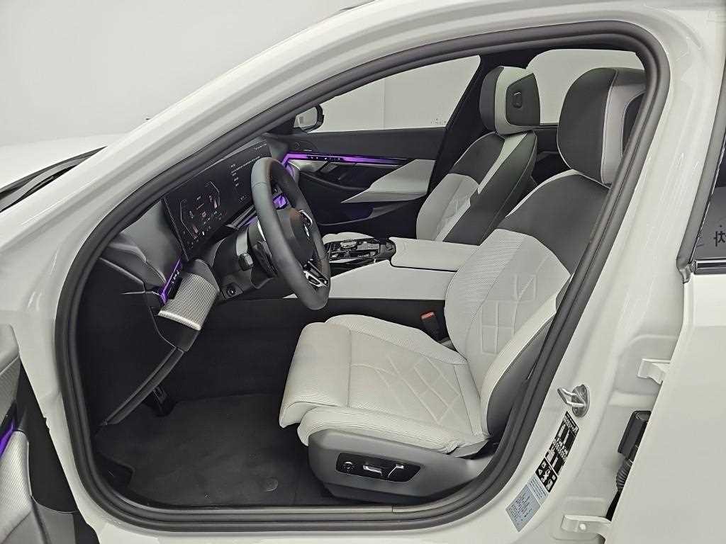 BMW 5시리즈 5시리즈 (G60) 530i xDrive M 스포츠 이미지 11