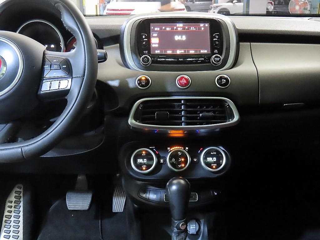 피아트 500X 2.0 디젤 크로스 AWD 이미지 11