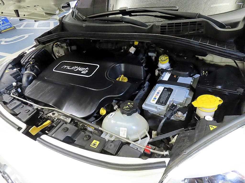 피아트 500X 2.0 디젤 크로스 AWD 이미지 19