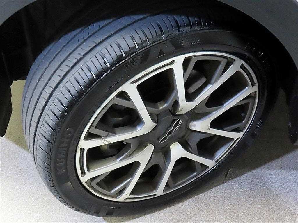 피아트 500X 2.0 디젤 크로스 AWD 이미지 20