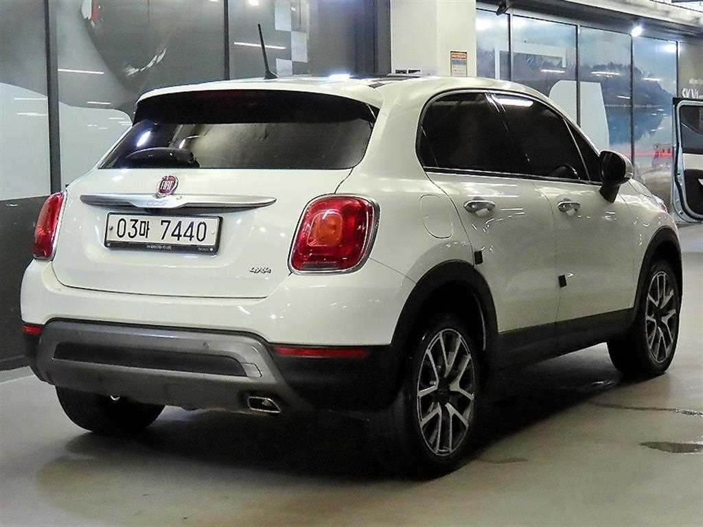 피아트 500X 2.0 디젤 크로스 AWD 이미지 4