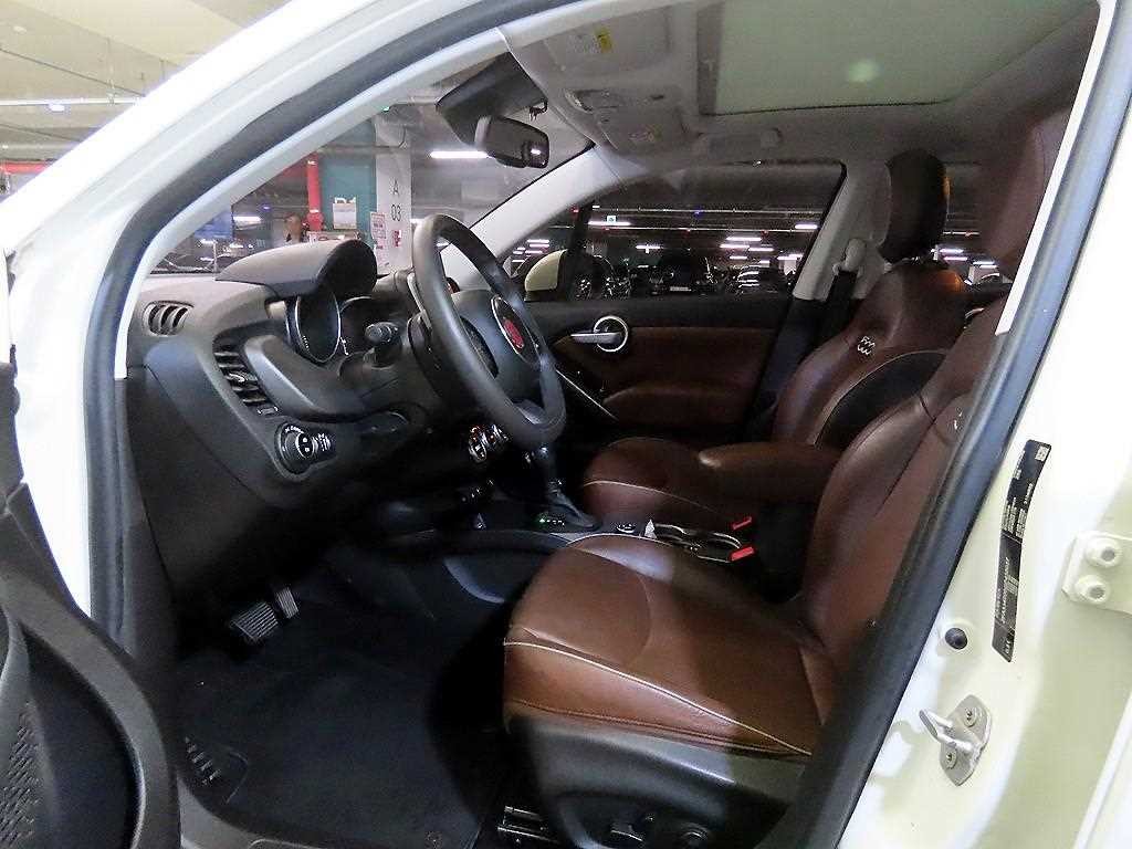 피아트 500X 2.0 디젤 크로스 AWD 이미지 6