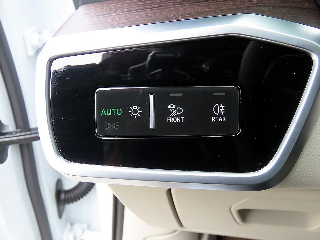 아우디 A6 A6 (C8) 45 TFSI 콰트로 프리미엄 이미지 13