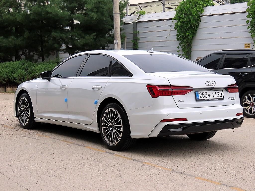 아우디 A6 A6 (C8) 45 TFSI 콰트로 프리미엄 이미지 3