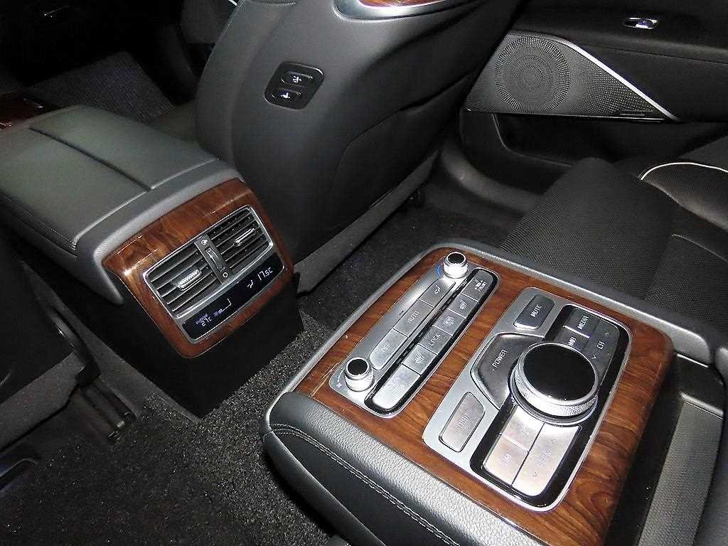 기아 K9 더 K9 3.8 GDI AWD 플래티넘Ⅱ 이미지 15