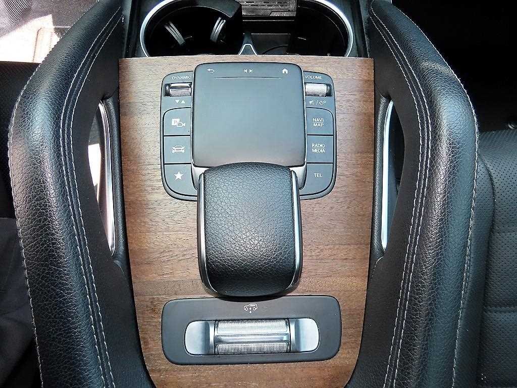 벤츠 GLE 클래스 GLE 클래스 W167 GLE 450 4MATIC 이미지 13