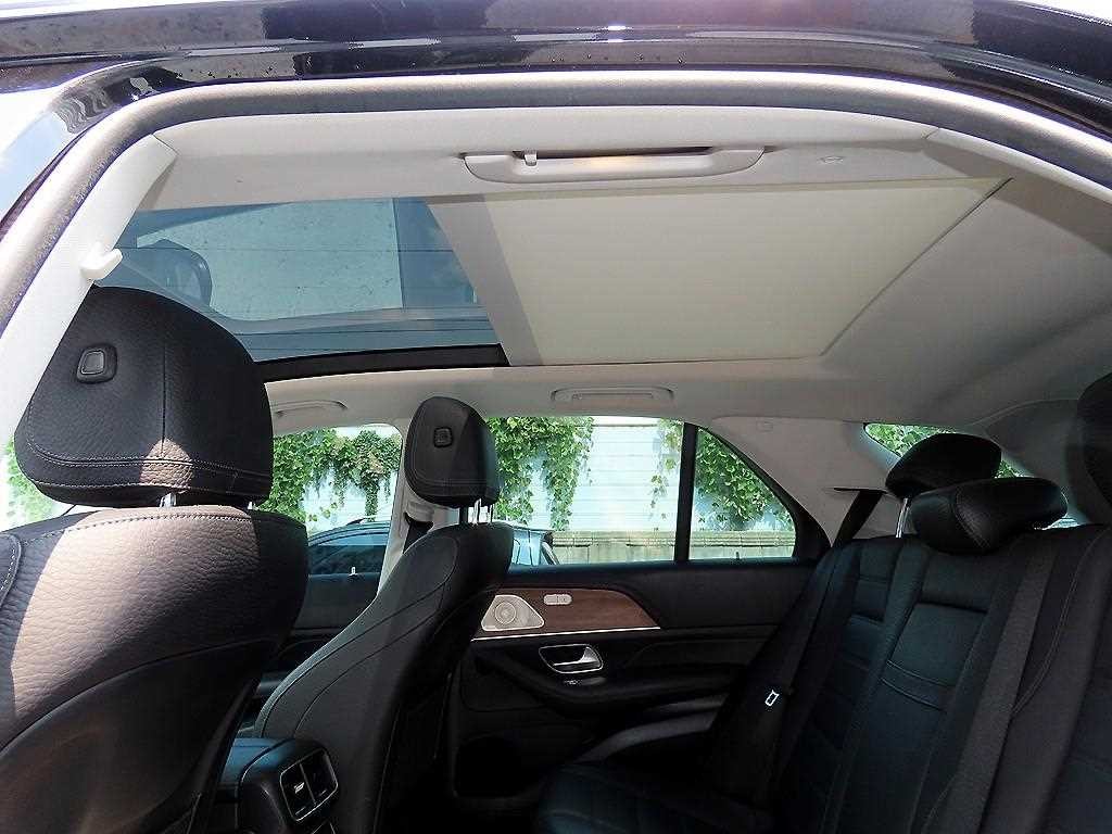 벤츠 GLE 클래스 GLE 클래스 W167 GLE 450 4MATIC 이미지 16