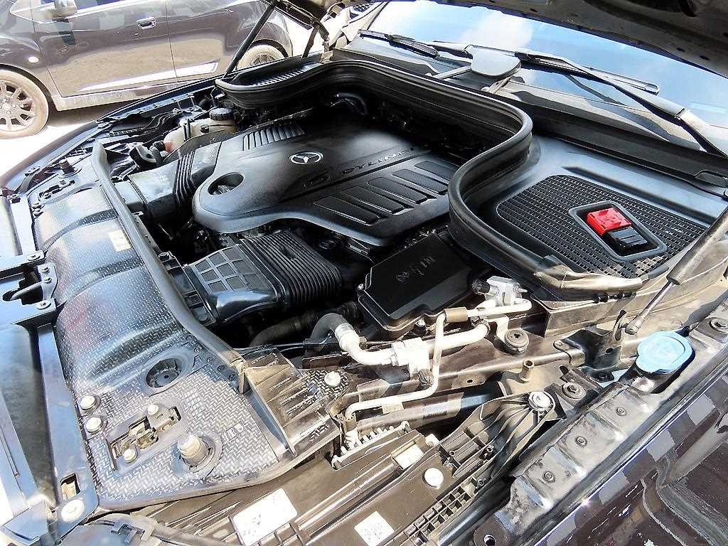 벤츠 GLE 클래스 GLE 클래스 W167 GLE 450 4MATIC 이미지 19